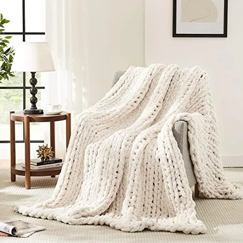 Chunky Cable Knit Throw Blanket